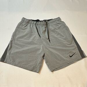 Nike Dri-Fit Gray Athletic Training Shorts Men’s XL